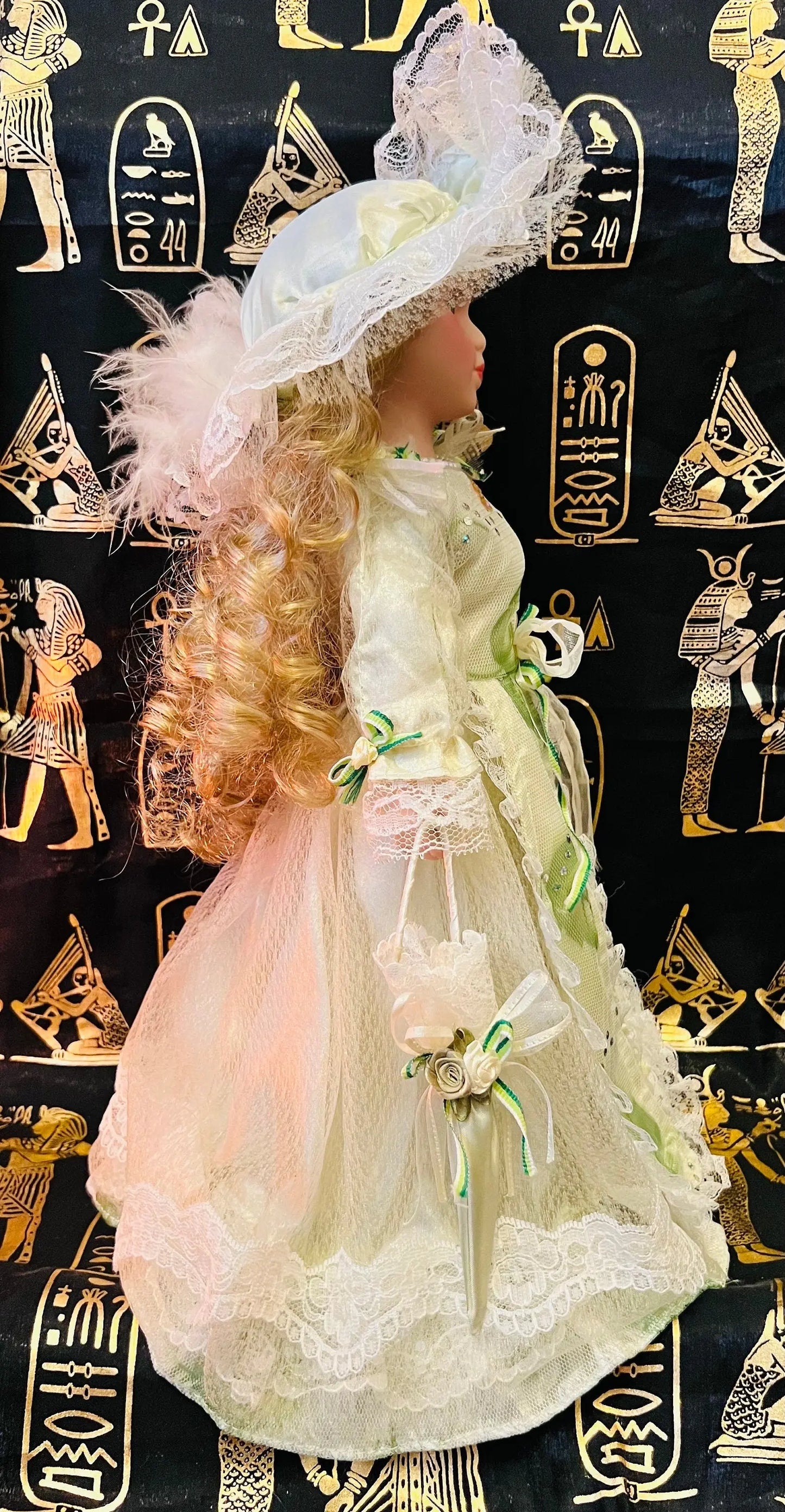 Haunted Vintage Porcelain Doll - Jötunheimr giantess - Great condition, 16in/42cm - My Store