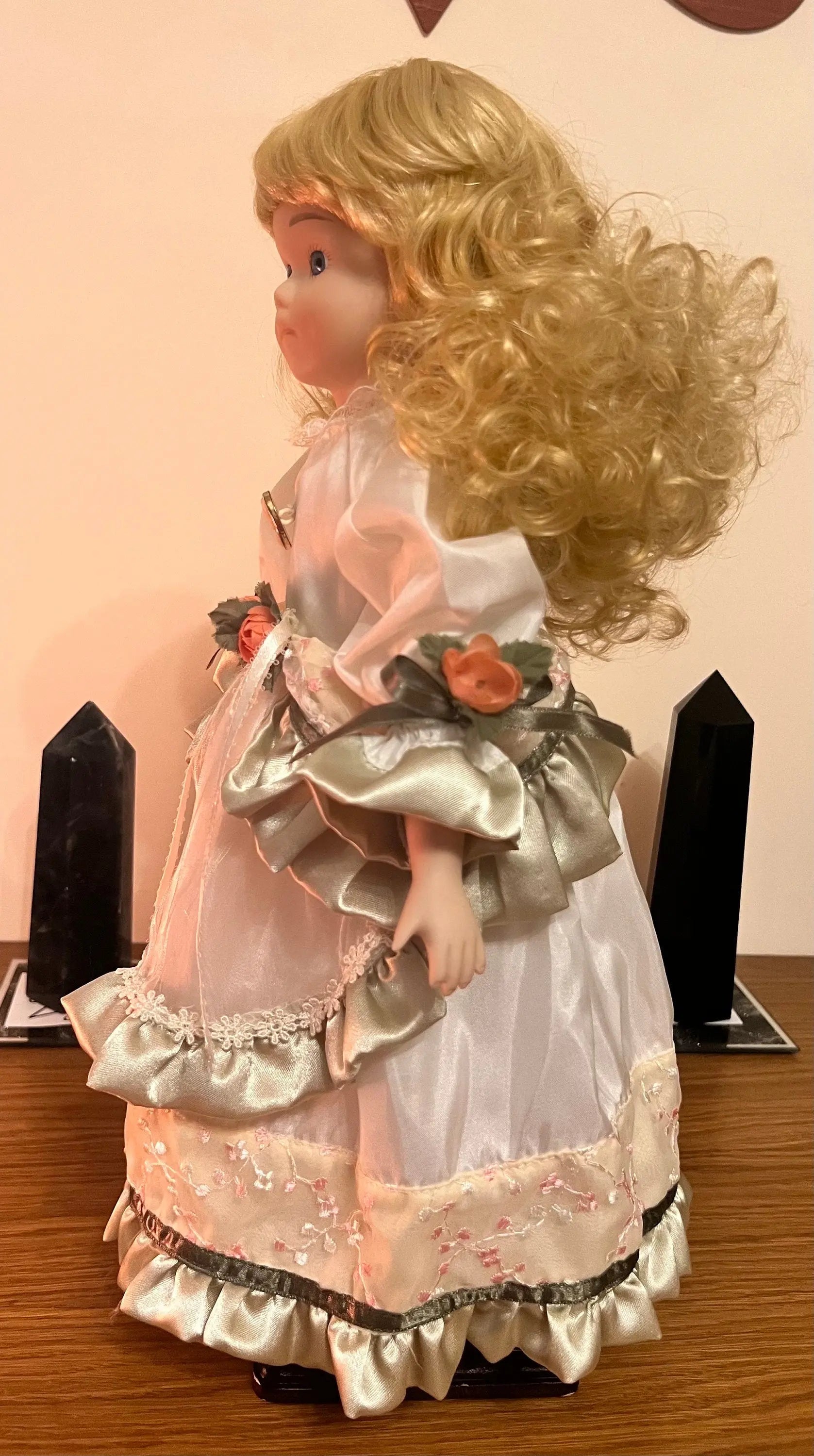 Haunted Vintage Porcelain Doll - Female - Attached is a wish granting and protective Djinn - Great condition, 41cm/16 inches tall - My Store
